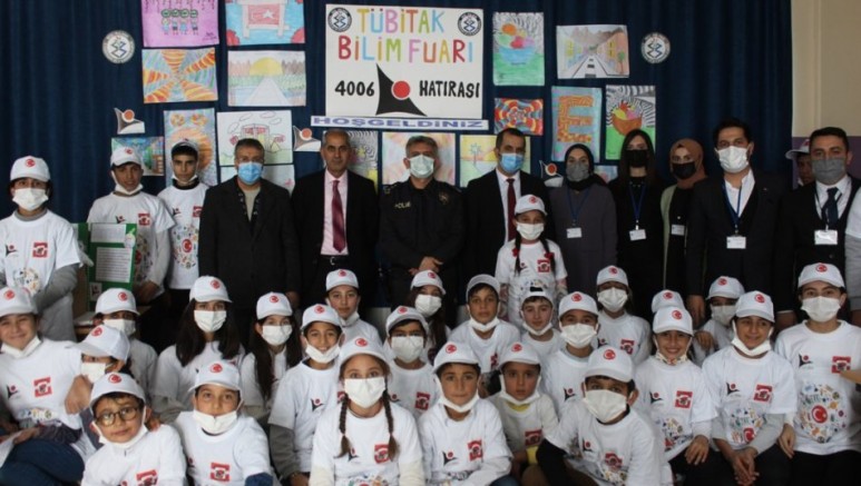TÜBİTAK 4006 Bilim Fuarı açılışı yapıldı