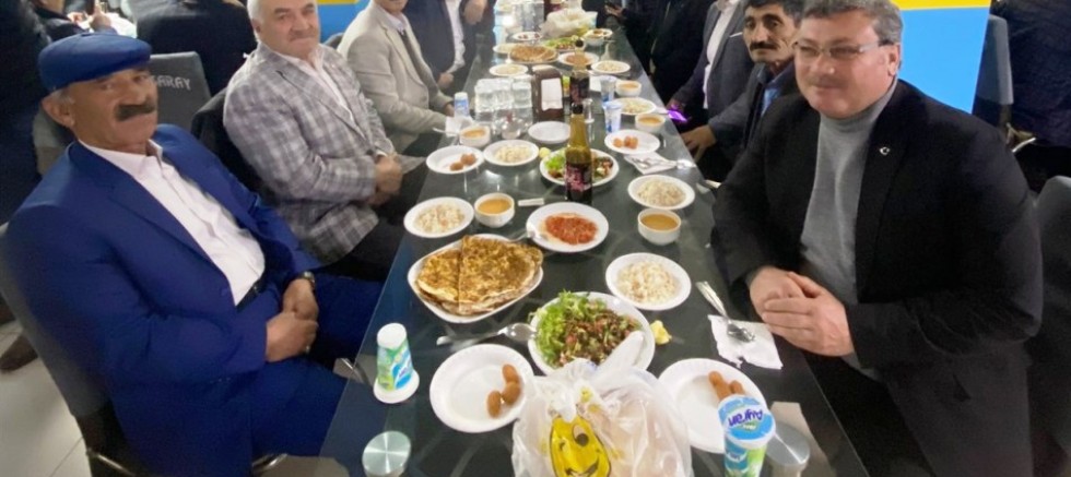 Kaymakam Ocak, Muhtarlar ve Kurum Amirleriyle iftarda buluştu