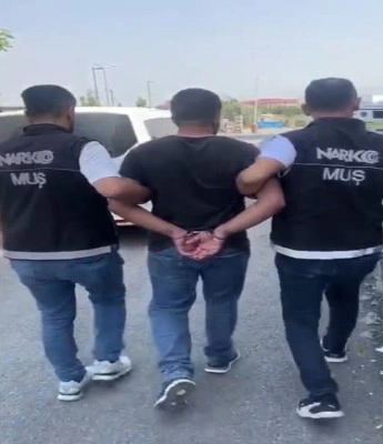 Muş’ta 36 yıl 11 ay hapis cezasıyla aranan 2 şahıs yakalandı