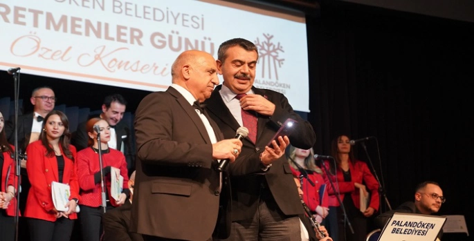 Milli Eğitim Bakanı Tekin, öğretmenler için söyledi: ‘Gurbet O Kadar Acı Ki’
