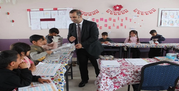 Müdür Tunçel'den okul ziyareti