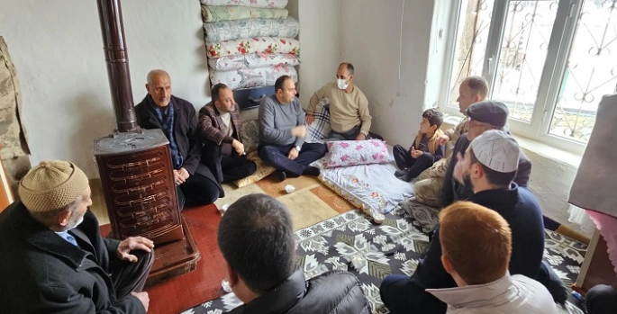 Kaymakam Demir'den gazi güvenlik korucusuna ziyaret
