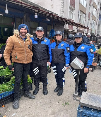 Iğdır Emniyet Müdürlüğü'nden esnaflara bilinçlendirme ziyareti