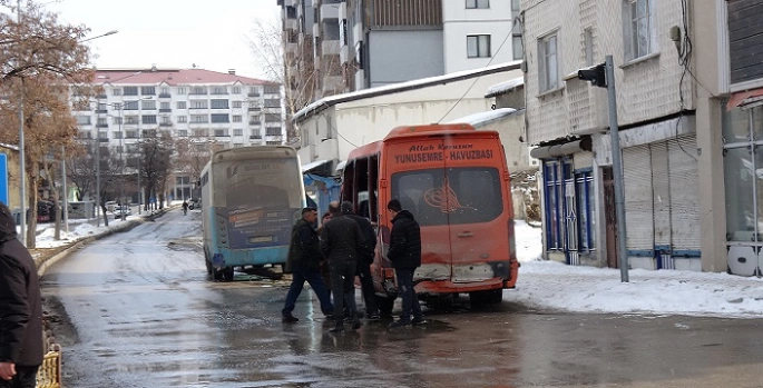 Erzurum’da trafik kazası: 4 yaralı