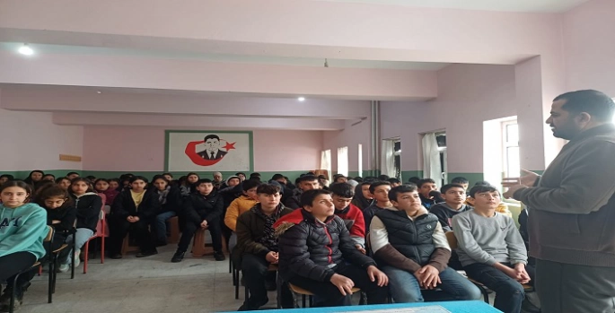 Erentepe’de Önemli Bir Söyleşi Etkinliği Gerçekleştirildi