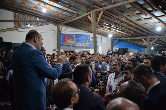 Eski İçişleri Bakanı Süleyman Soylu'dan Hasköy'e taziye ziyareti