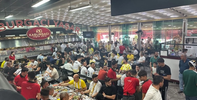 Başkan Koç, Muşsporlu taraftarları yemekte ağırladı