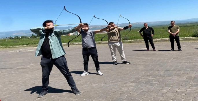 Muş’ta 1. Geleneksel Okçuluk Festivali Düzenlendi