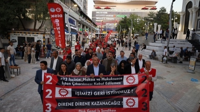 Van’da 223 İşçi Kayyum Kararına Karşı Direniyor