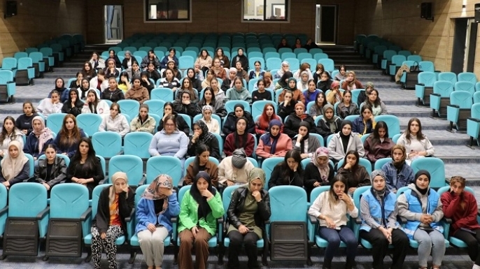 Muş’ta GSB Malazgirt Yurdunda “Uyum Programı” ve İletişim Toplantısı Düzenlendi
