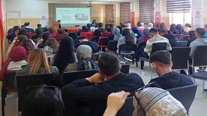 Bulanık MYO’da Sağlıklı Yaşam Bilinci Güçleniyor Semineri Düzenlendi
