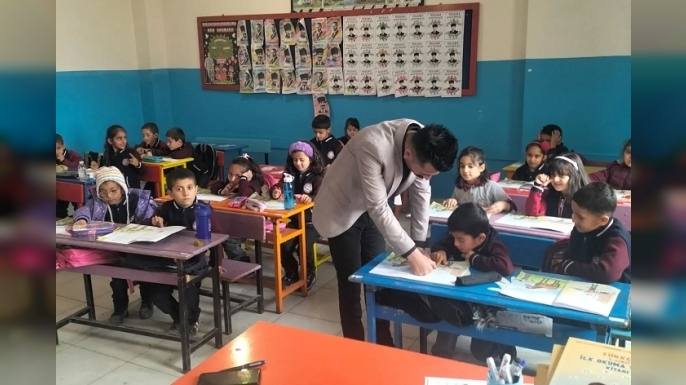Erol Parlak’tan Bulanık’ta Okul Ziyaretleri