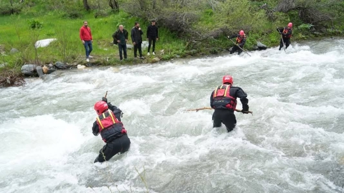 Cevizlidere'de Akıntıya Kapılan Gülsüme YILDIZ İçin Seferberlik: Arama Çalışmaları Devam Ediyor