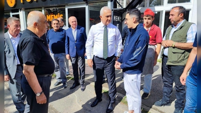 Vali Çakır’dan Konak Taksi Durağı ve Esnafa Ziyaret