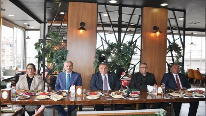 Muş’ta Hastane ve Randevu Gündemi! Şimşek’ten Dikkat Çeken Açıklamalar