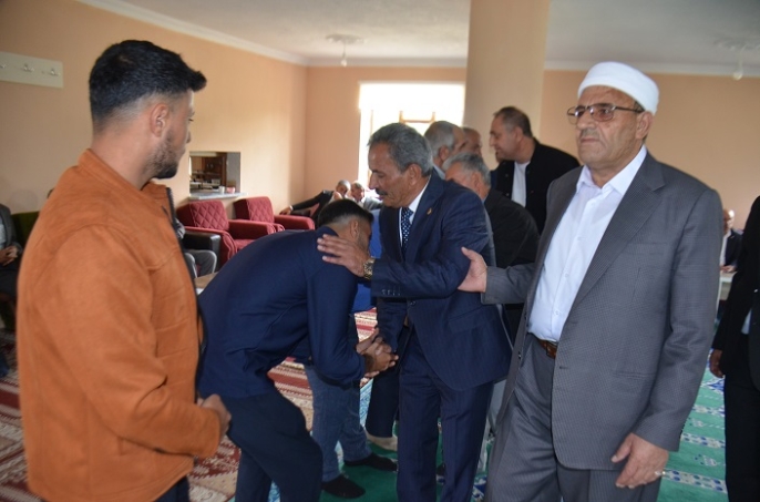 Muş Bulanık'ta, 15 Yıllık Kan Davası Barış Yemeğiyle Sona Erdi! bulanik ta 15 yillik kan davasi barisla sonuclandi 1789992096 2