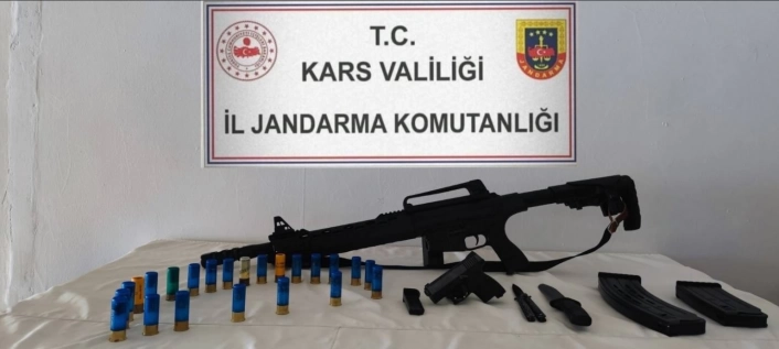 Digor'da silahla paylaşım yapan 1 kişi yakalandı