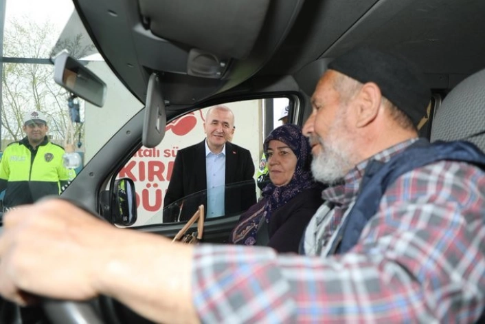Elazığ Valisi Hatipoğlu bayram öncesi uygulama noktalarını ziyaret etti