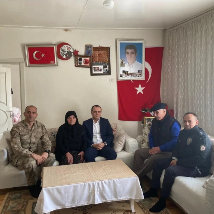 Susuz'da şehit aileleri bayramda unutulmadı