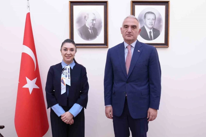 AK Parti Ağrı Milletvekili Kilerciden Doğubayazıt'a Kültür Sarayı müjdesi