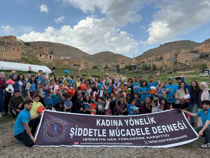 Çocuklar düzenlenen etkinlikte doyasıya eğlendi
