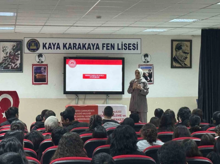 Elazığ'da öğrencilere, kadına yönelik şiddetle mücadele eğitimi