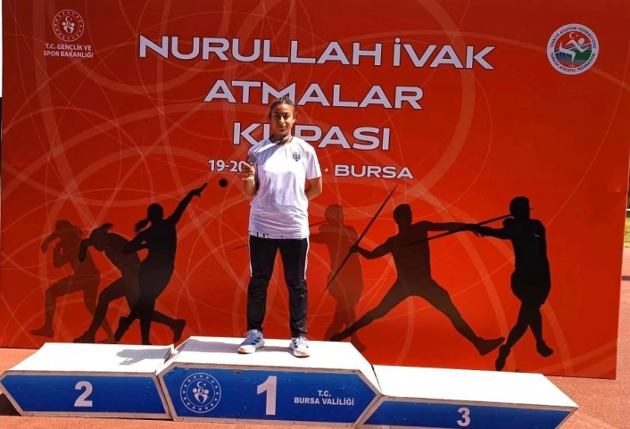 Elazığ'lı sporculardan atletizmde büyük başarı