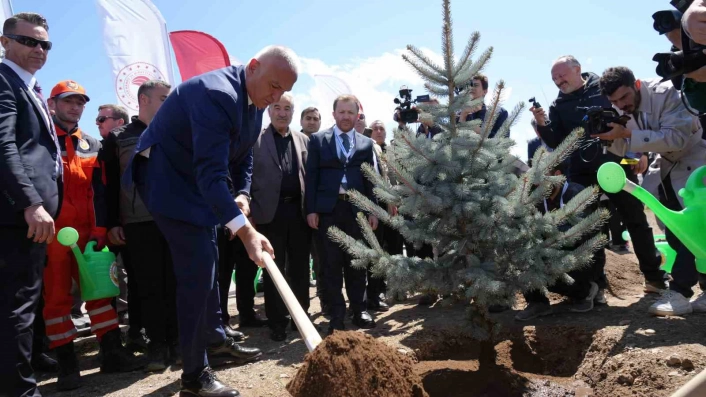 Erzurum'da EİT ülkeleri adına hatıra ormanı oluşturuldu
