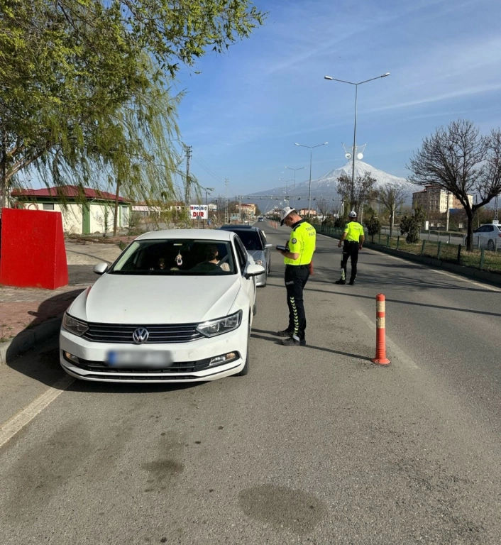 Iğdır'da trafik denetimleri sıklaştırıldı