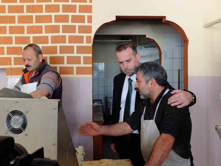 Karademir: ''Gündüzbey meydanı bir an önce yapılmalı, üretici yalnız bırakılmamalı''
