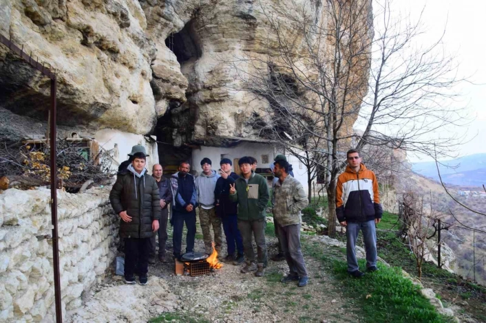 Mağarada geçen bir ömür, dünya ekranlarında