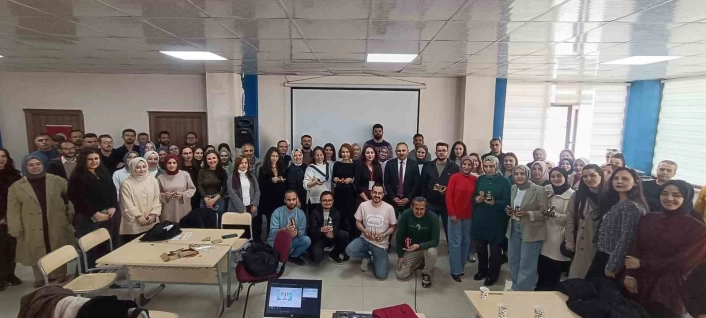 Muradiye'de öğretmenlere yönelik STEM çalıştayı düzenlendi