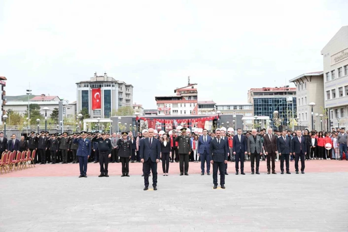 Muş'un düşman işgalinden kurtuluşunun 108. yıl dönümü coşkuyla kutlandı