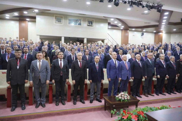Rektör Hacımüftüoğlu, 261. Üniversitelerarası kurul toplantısına katıldı