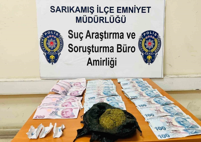 Sarıkamış'ta uyuşturucu ele geçirildi