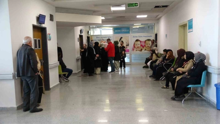 Uzmanından uyarı: 'Şartlar uygunsa normal doğum tercih edilmeli'