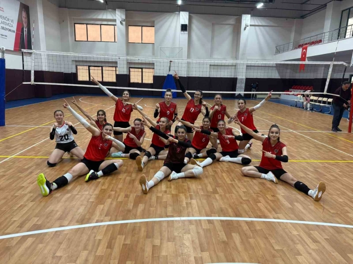 Van'lı voleybolcular bölge şampiyonu oldu