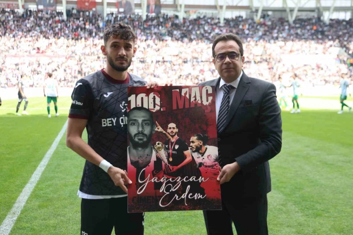 Yağızcan, Elazığspor'da 100. maçına çıktı