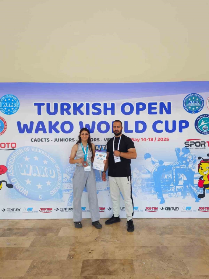 Antalyada Elazığlı sporcular madalyaları topladı