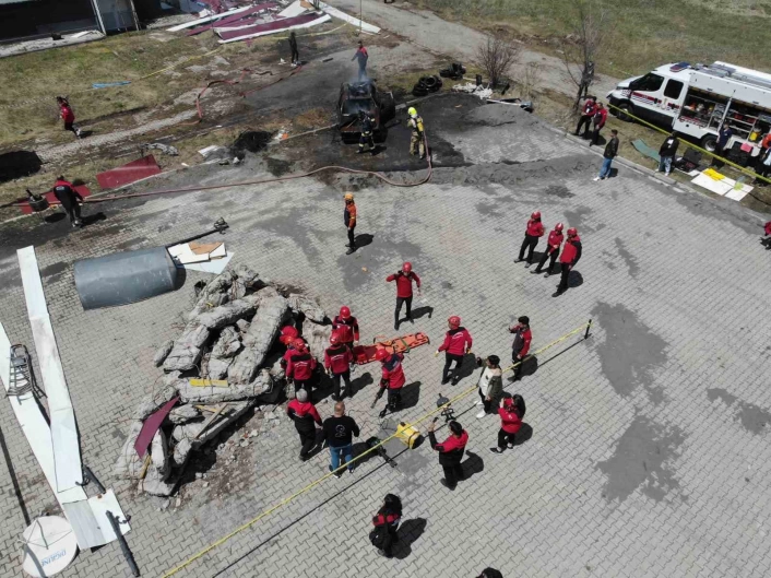 Ardahan Üniversitesi'nde gerçeğini aratmayan tatbikat