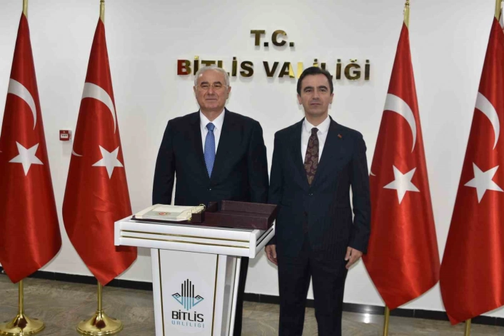 Başkan Mehmet Akarca: ‘Kamu Denetçiliği Kurumu halkın ücretsiz avukatlığını yapıyor’