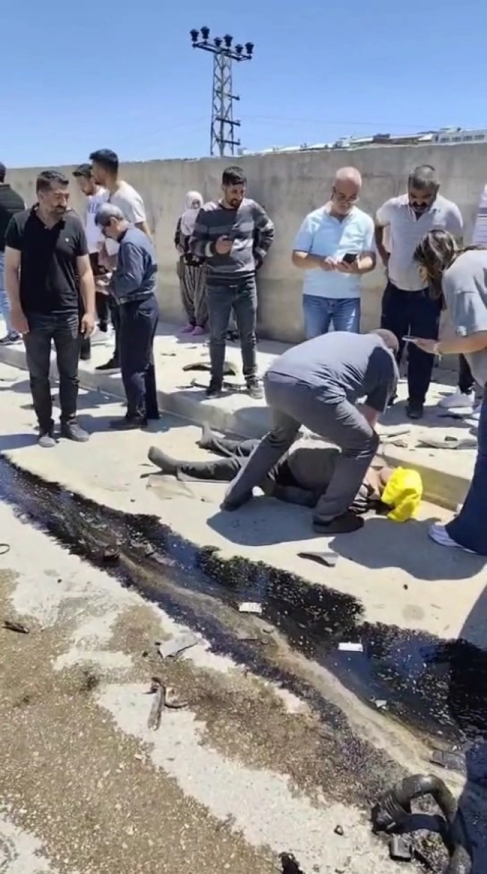 Elazığda hafif ticari araç duvara çarptı: 1 ölü