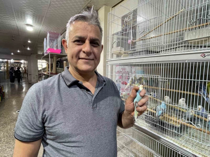 Elazığ'da muhabbet kuşlarına yoğun ilgi