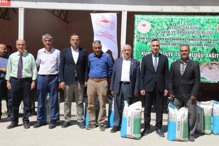 Elazığ'da yüzde 75 hibeli 15 ton tohum dağıtılmaya başlandı