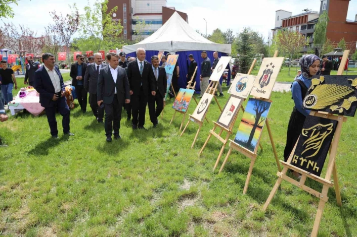 Eleşkirt'te Hayat Boyu Öğrenme şenliği etkinliği