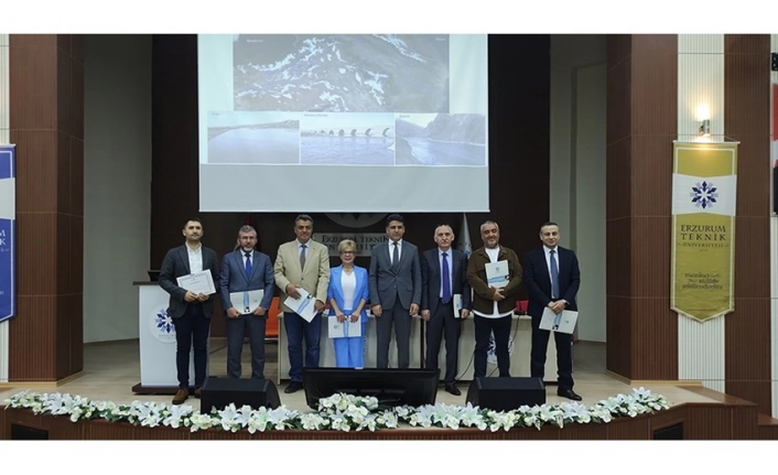 ETÜde "Erzurum şehrinin kültürel gelişim sürecinde önemli kurumlar" paneli ve "Arkeolojik kazılar sergisi" düzenlendi