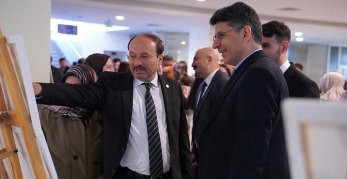 ''Geleceğin ışığı çocuk ve ergen'' temasıyla üçüncüsü düzenlenen ''psikoloji zirvesi'' başladı