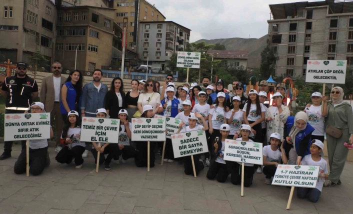 Hakkari'de Dünya Çevre Gününde temizlik etkinliği