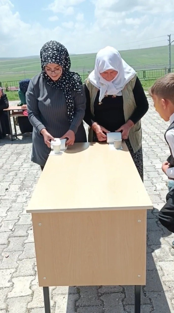 Kars'ta 2025 Aile Yılı ve Maarif Modeli Ebeveyn Okulu eğitimi