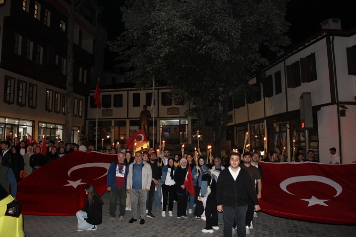 Kemaliye'de Fener Alayı ve Gençlik Yürüyüşü düzenlendi